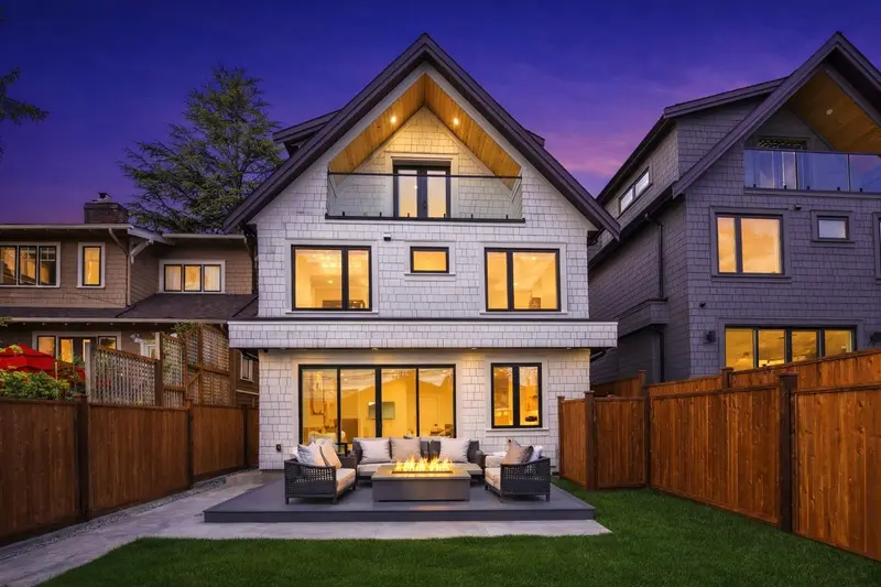 2 2138 W 48TH AVENUE - photo 1 of 21