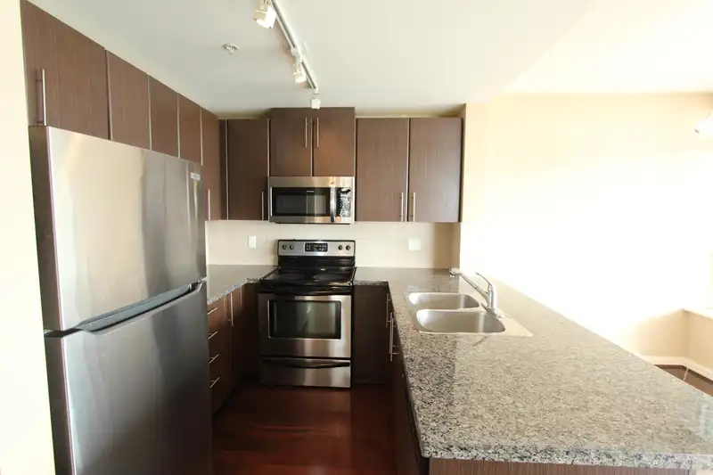 3301 892 CARNARVON STREET - photo 2 of 22