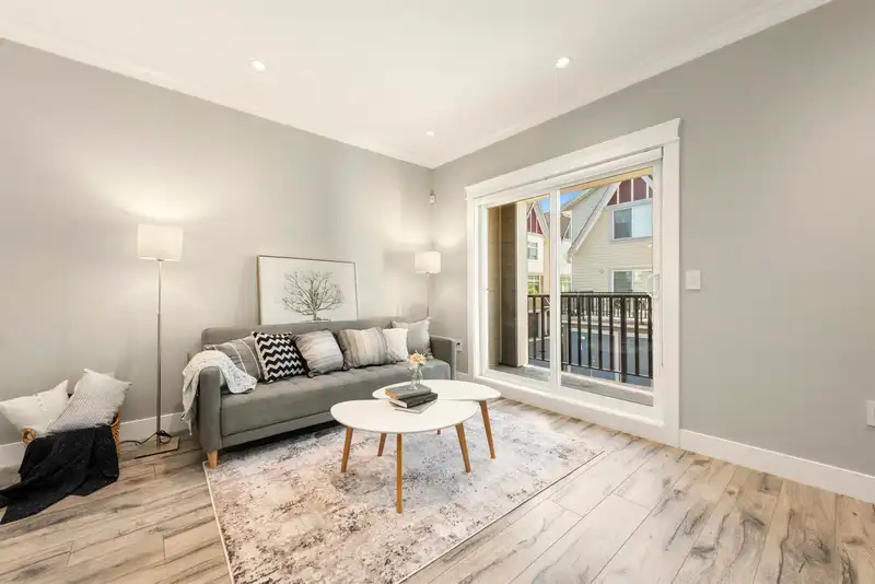 2 9728 ALBERTA ROAD - photo 4 of 38