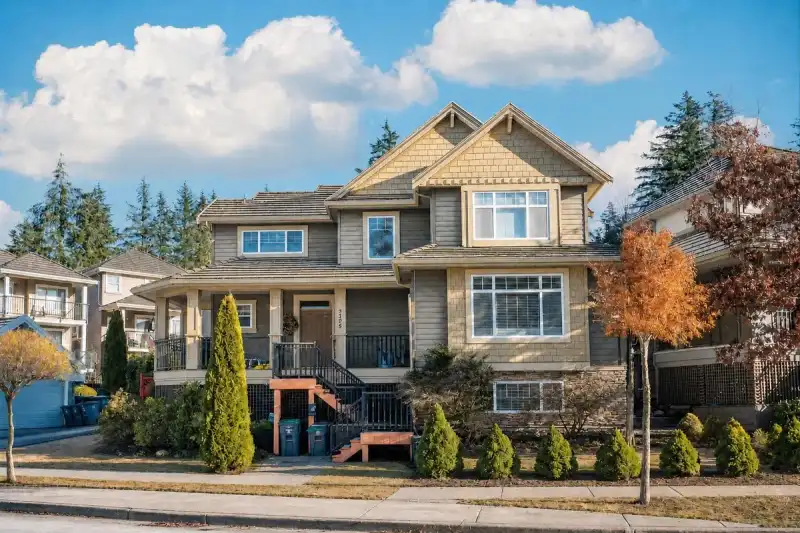 3492 147A STREET - photo 1 of 19