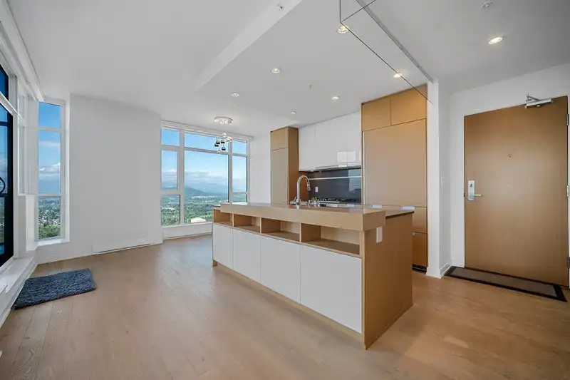 3003 4688 KINGSWAY - photo 3 of 29