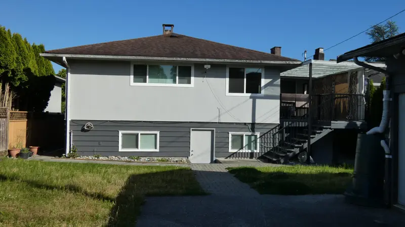 8391 11TH AVENUE - photo 3 of 22