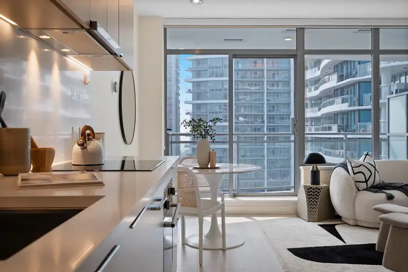 2106 13318 104 AVENUE - photo 1 of 40