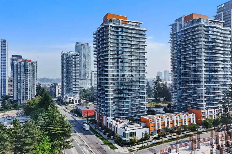 2106 13318 104 AVENUE - photo 2 of 40