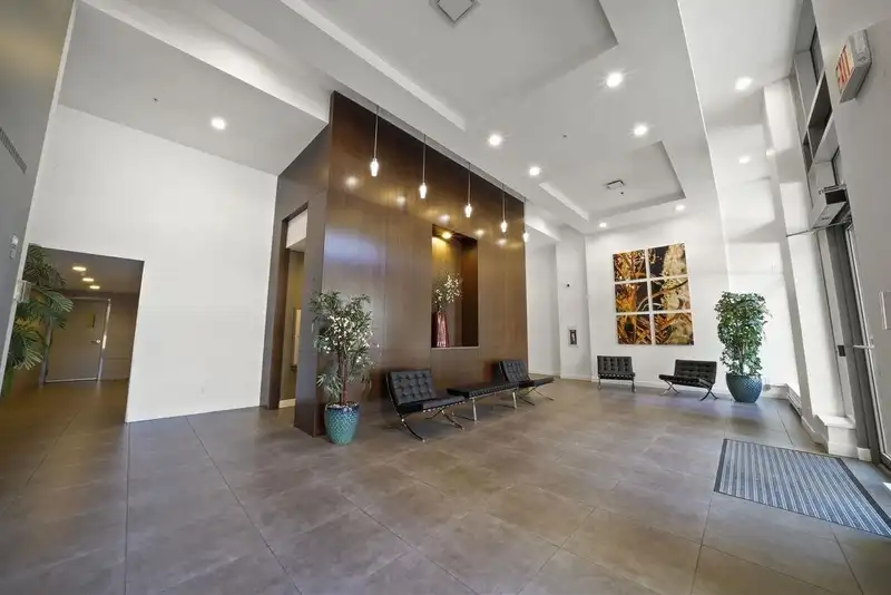 3003 2980 ATLANTIC AVENUE - photo 4 of 15