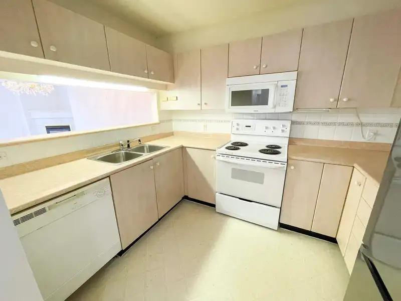 308 10128 132 STREET - photo 4 of 20