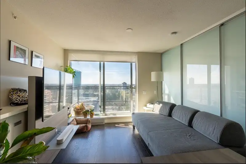 2612 13398 104 AVENUE - photo 1 of 24
