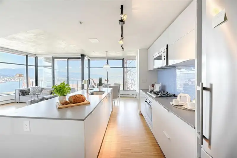 4003 128 W CORDOVA STREET - photo 4 of 22