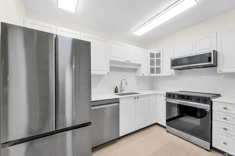 107 8100 JONES ROAD - photo 4 of 38
