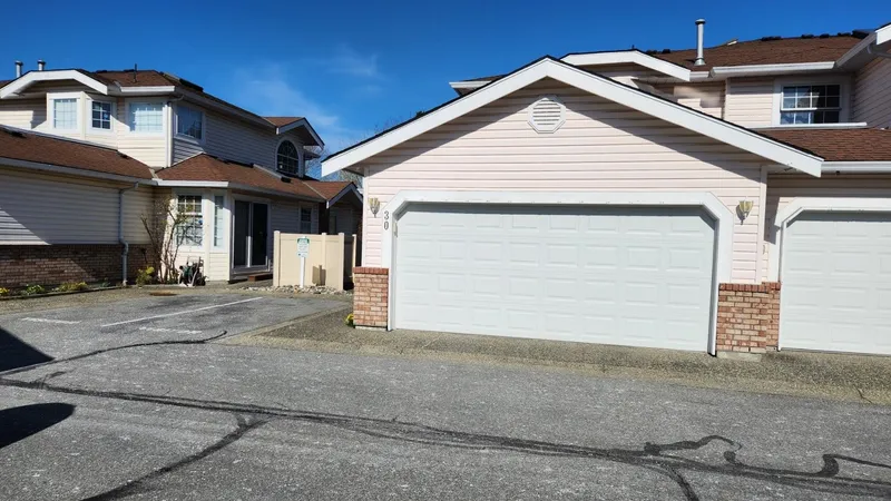 30 9168 FLEETWOOD WAY - photo 2 of 25