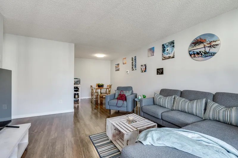 415 365 GINGER DRIVE - photo 3 of 24