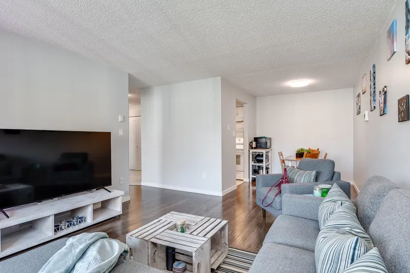 415 365 GINGER DRIVE - photo 4 of 24