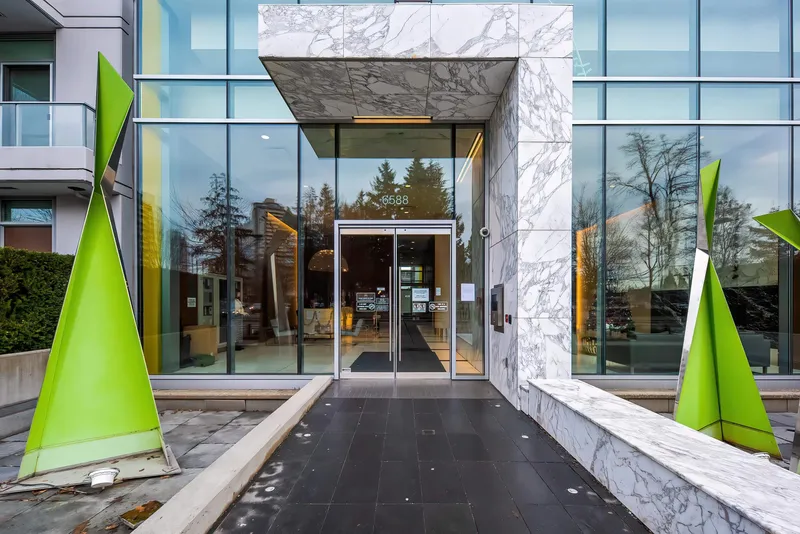 6590 NELSON AVENUE - photo 3 of 25