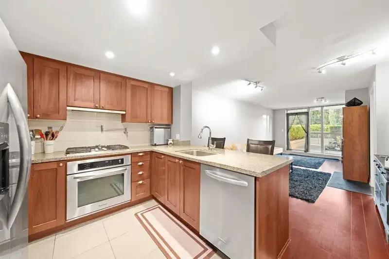 120 9373 HEMLOCK DRIVE - photo 1 of 28