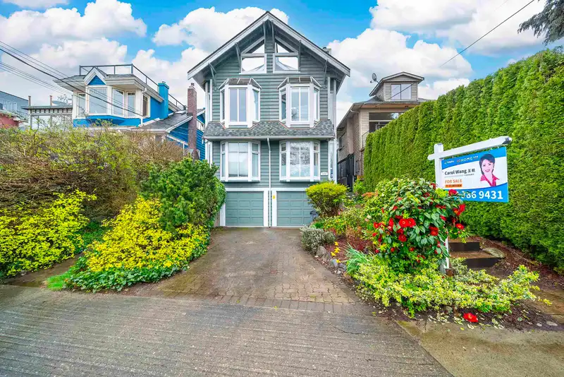3458 POINT GREY ROAD - photo 1 of 40