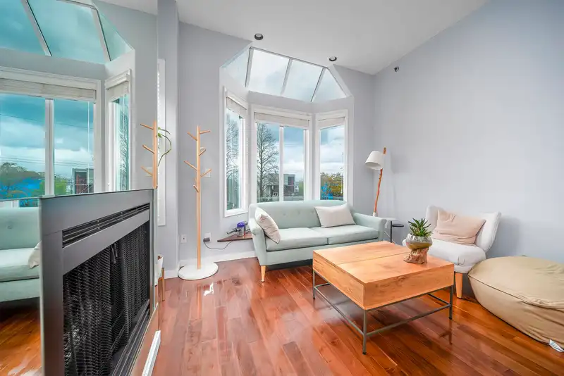 3458 POINT GREY ROAD - photo 4 of 40