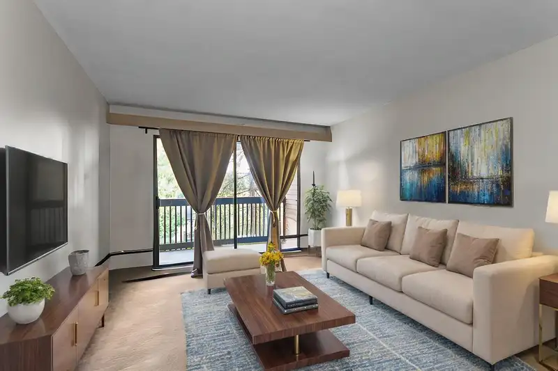 207 37 AGNES STREET - photo 1 of 16