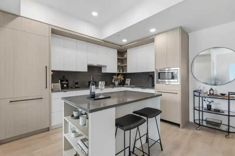 107 2268 E BROADWAY - photo 1 of 28