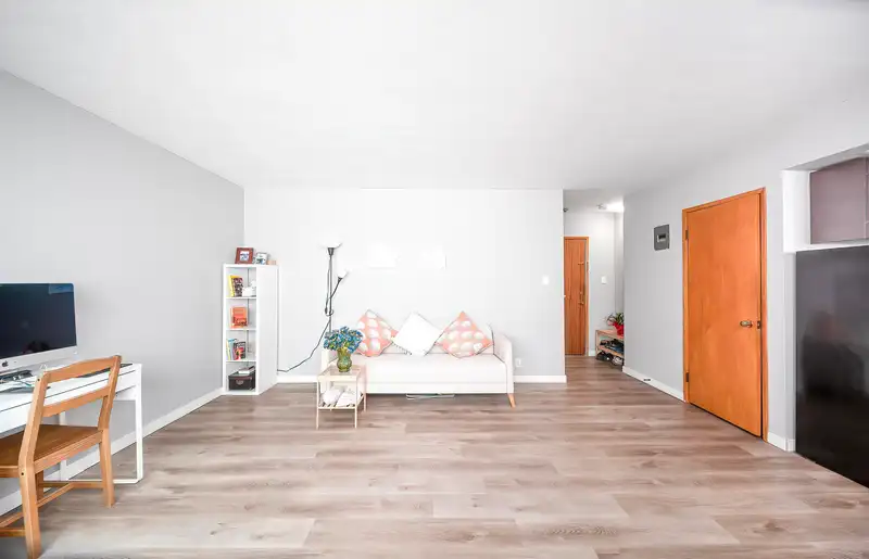 108 8622 SELKIRK STREET - photo 1 of 17