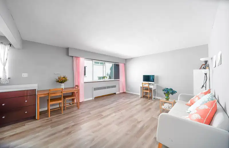 108 8622 SELKIRK STREET - photo 3 of 17