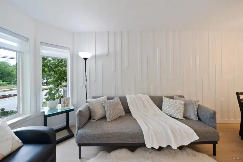 208 12160 80 AVENUE - photo 2 of 26