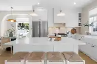 24 6920 204 STREET - thumbnail 1