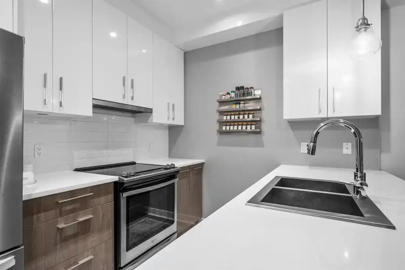 113 20829 77A AVENUE - photo 4 of 23