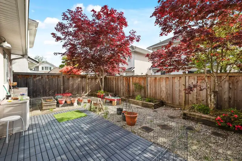 81 10000 FISHER GATE - photo 2 of 26