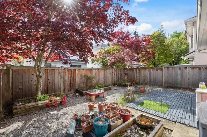 81 10000 FISHER GATE - photo 3 of 26