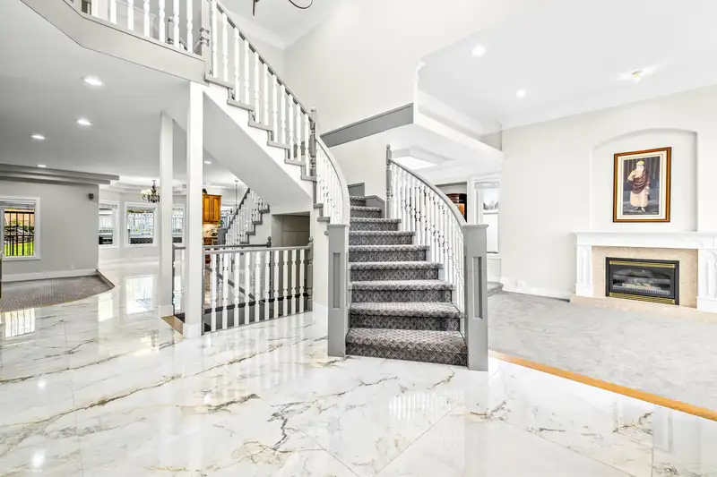 8078 REDTAIL COURT - photo 4 of 31