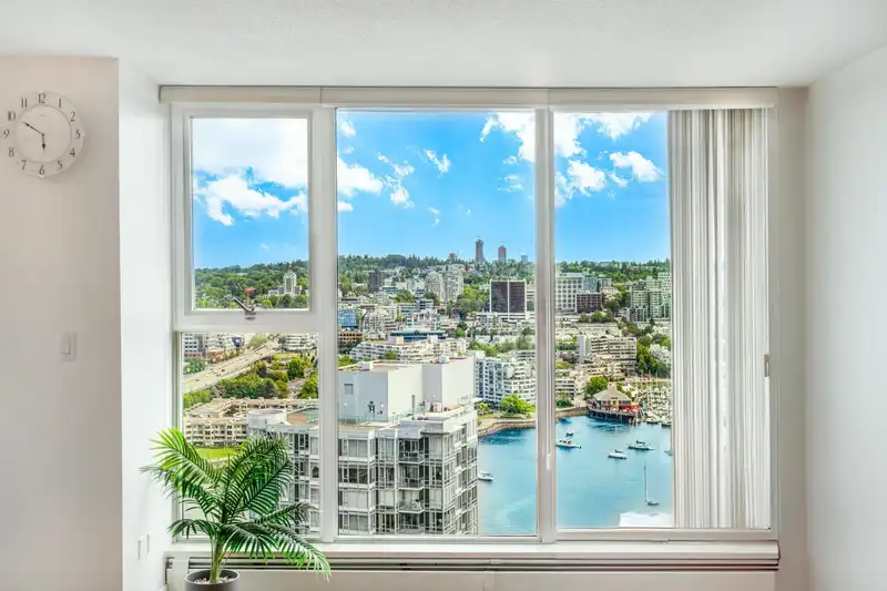 3606 1009 EXPO BOULEVARD - photo 1 of 27