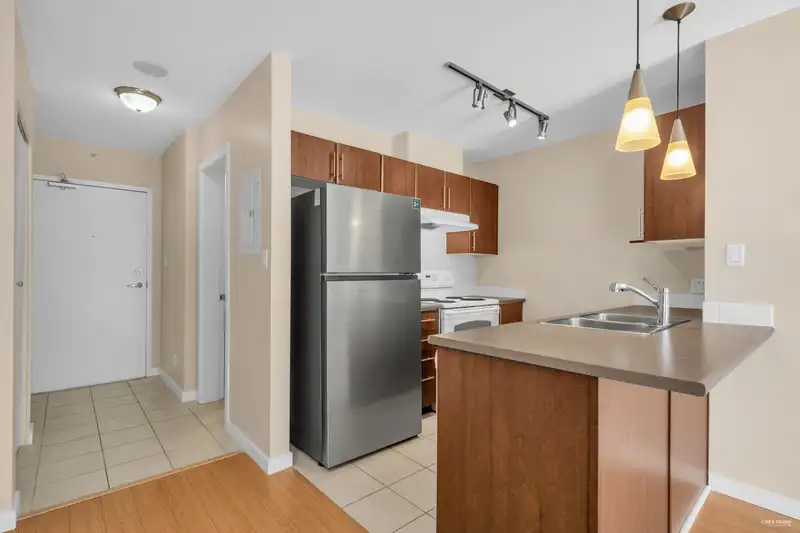 1107 1178 HEFFLEY CRESCENT - photo 4 of 25