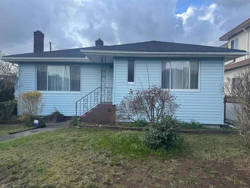 7917 18TH AVENUE - photo 2 of 25