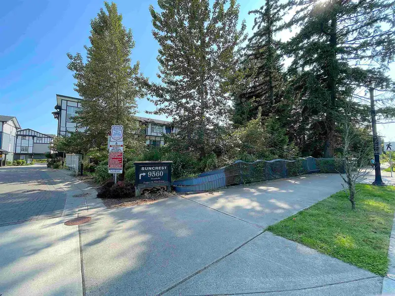 1 9560 ALEXANDRA ROAD - photo 1 of 30