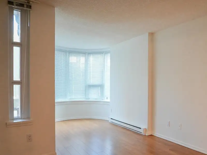 101 1845 ROBSON STREET - photo 4 of 24
