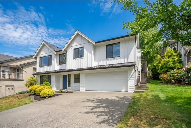 35452 STRATHCONA COURT - photo 2 of 40