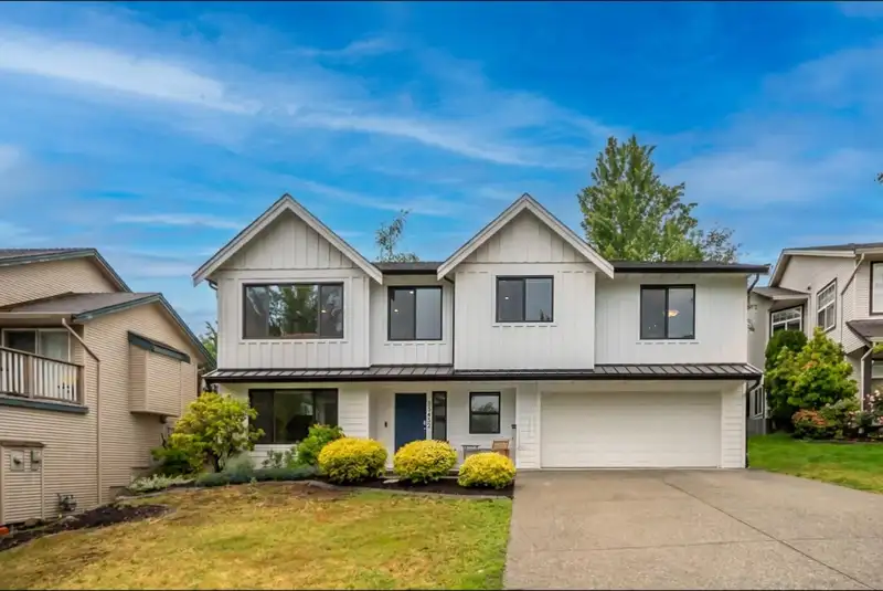 35452 STRATHCONA COURT - photo 3 of 40