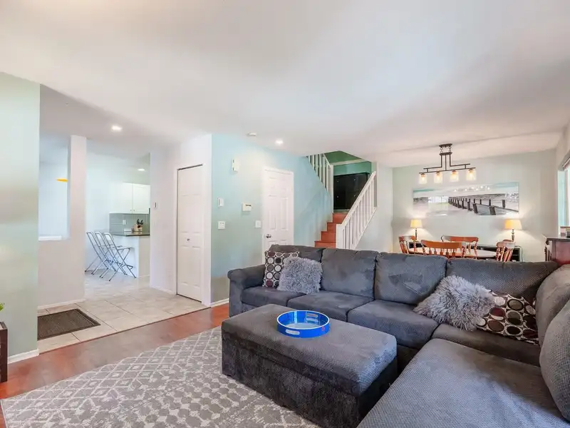 47 23085 118 AVENUE - photo 4 of 20