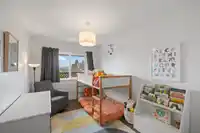 104 105 W KINGS ROAD - thumbnail 23