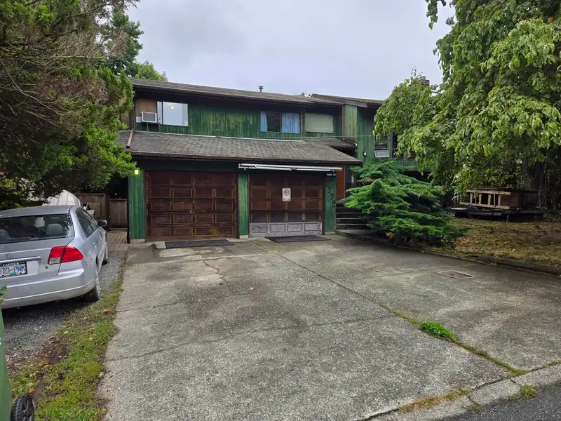 3772 LINDSAY STREET - photo 1 of 1
