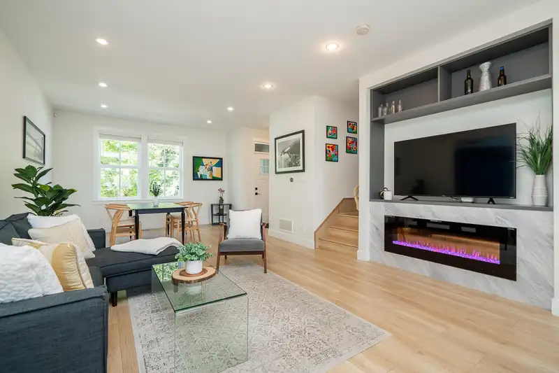 107 3416 QUEENSTON AVENUE - photo 1 of 36