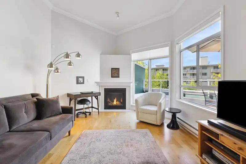 401 128 W 8TH STREET - photo 1 of 40