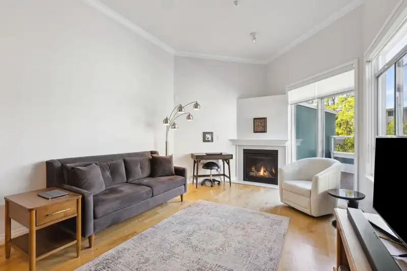 401 128 W 8TH STREET - photo 2 of 40