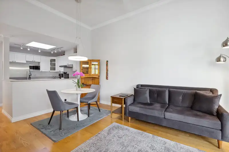 401 128 W 8TH STREET - photo 4 of 40