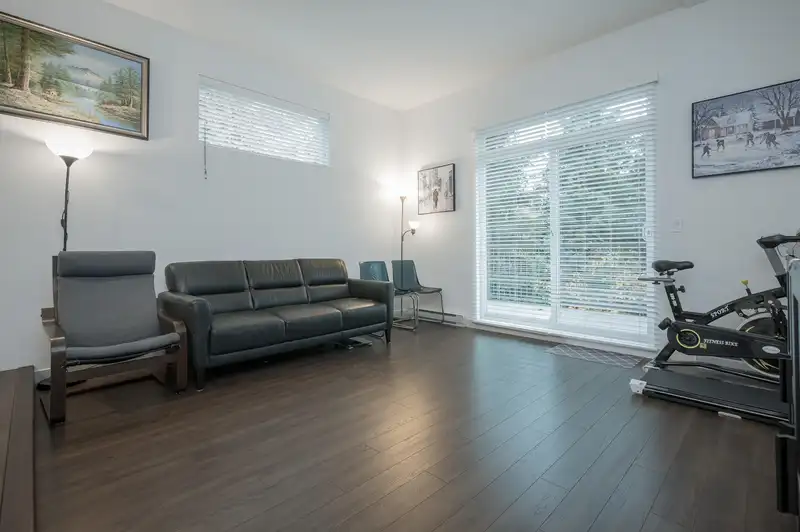 161 15230 GUILDFORD DRIVE - photo 4 of 29