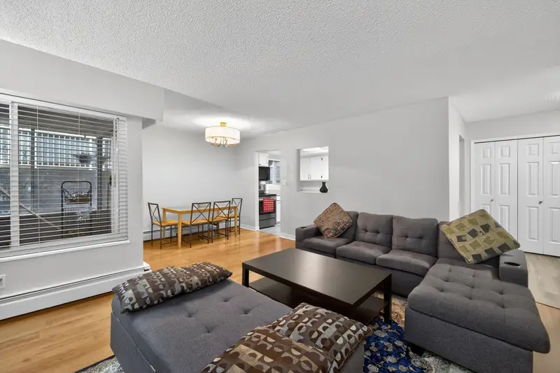 104 1390 MARTIN STREET - photo 2 of 25