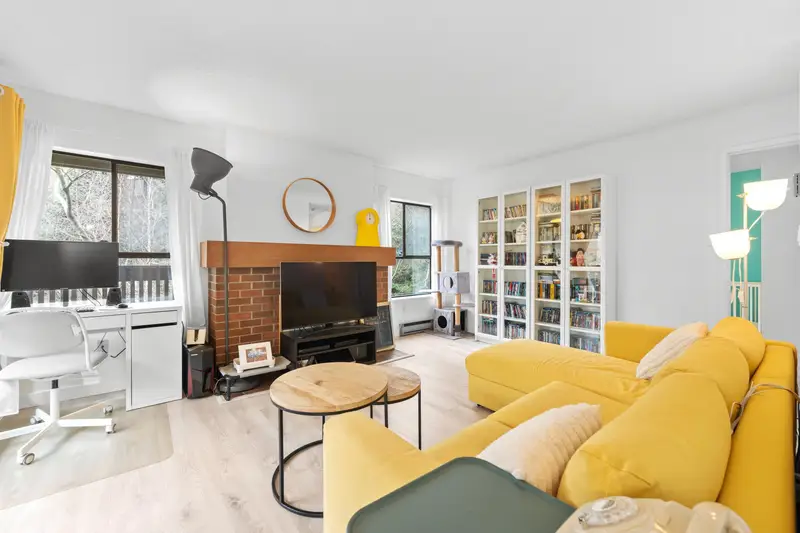 125 7431 MINORU BOULEVARD - photo 2 of 25