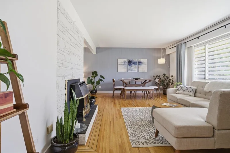 1856 WINDERMERE AVENUE - photo 1 of 25