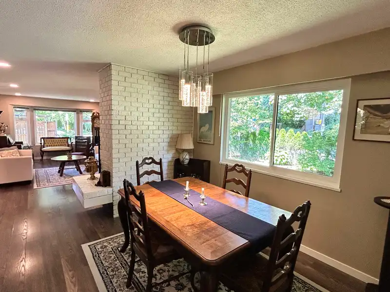 1798 GARDEN AVENUE - photo 3 of 27