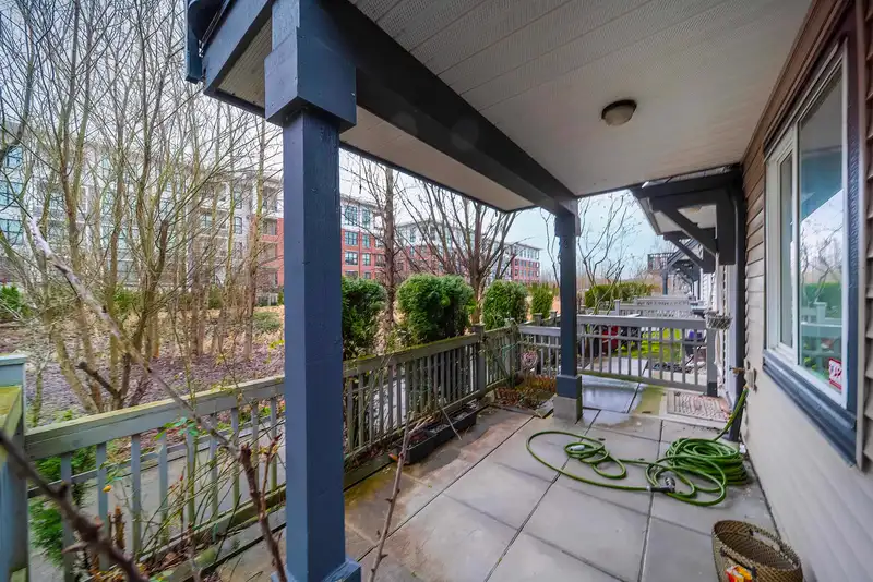34 9566 TOMICKI AVENUE - photo 4 of 37